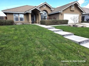 Building Photo - 4722 W La Vida Ave