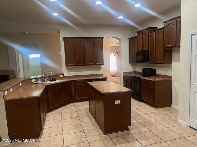 Foto del edificio - 1424 Canopy Oaks Dr