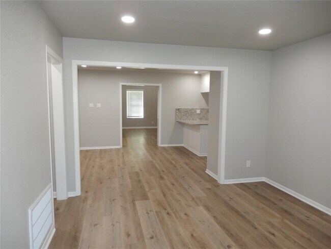 Foto del edificio - 205 Post Oak Ln