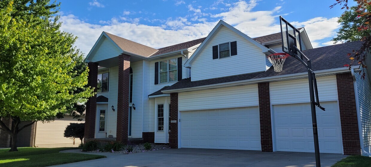 Foto principal - 10312 S 177th St