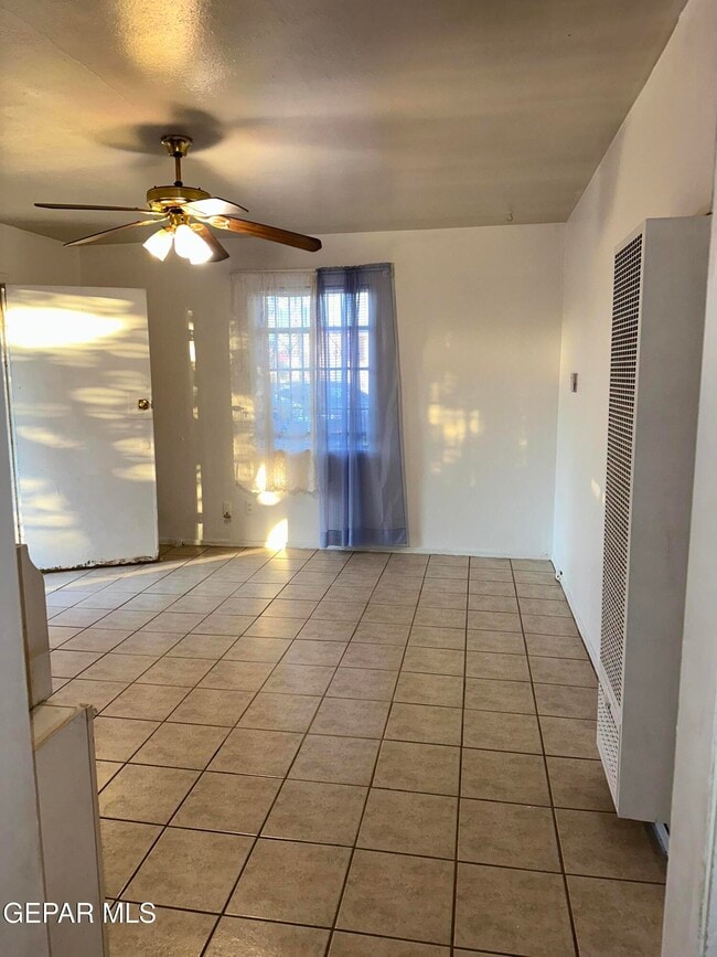 Building Photo - 438 Duran Pl