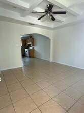 Building Photo - 803 W Emerald Dr