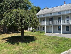 Building Photo - 245 Glenville Rd
