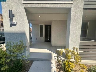 Building Photo - 5601 Linen Ct