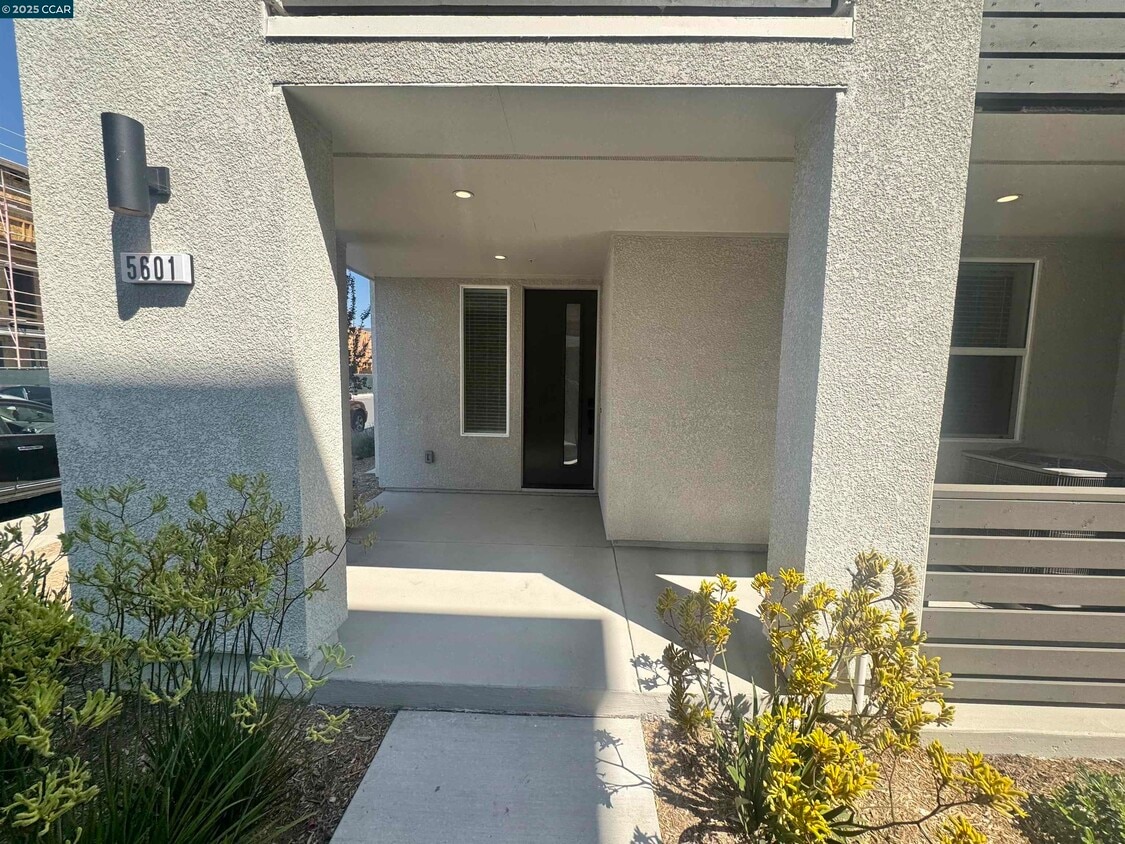 Primary Photo - 5601 Linen Ct