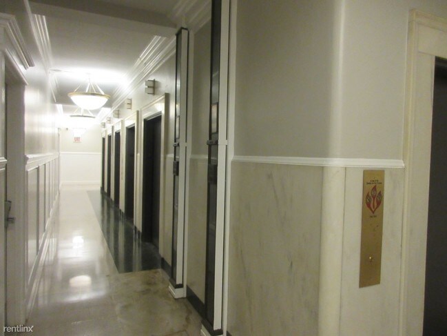 Building Photo - Studio, 1 bath  - 55 E Washington St Apt 1518
