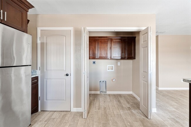 Building Photo - 137 Rio Seco Dr