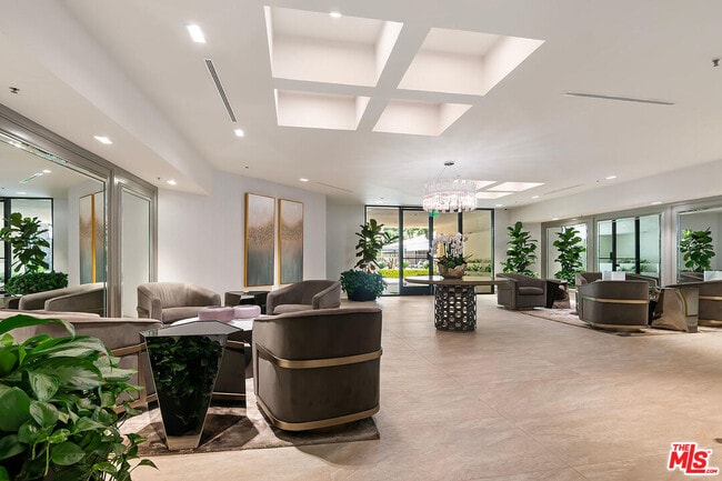 Foto del edificio - 2102 Century Park Ln