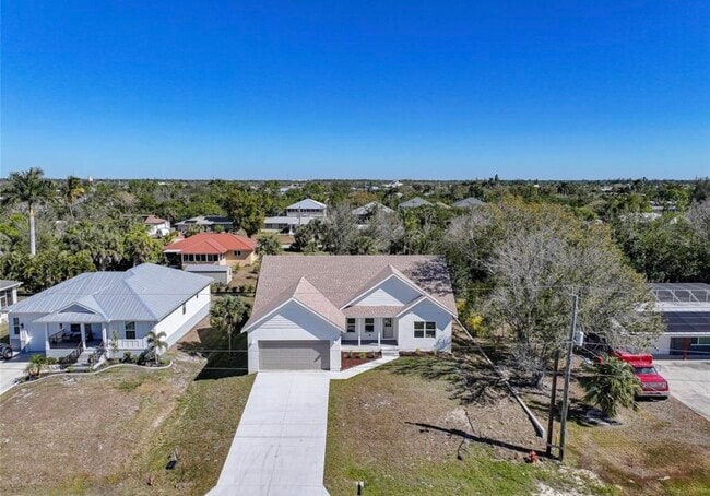 Building Photo - 3320 Palm Dr