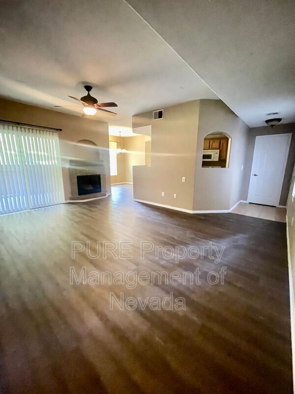 Building Photo - 8725 Red Brook Dr