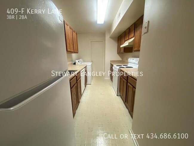Building Photo - 409 Kerry Ln