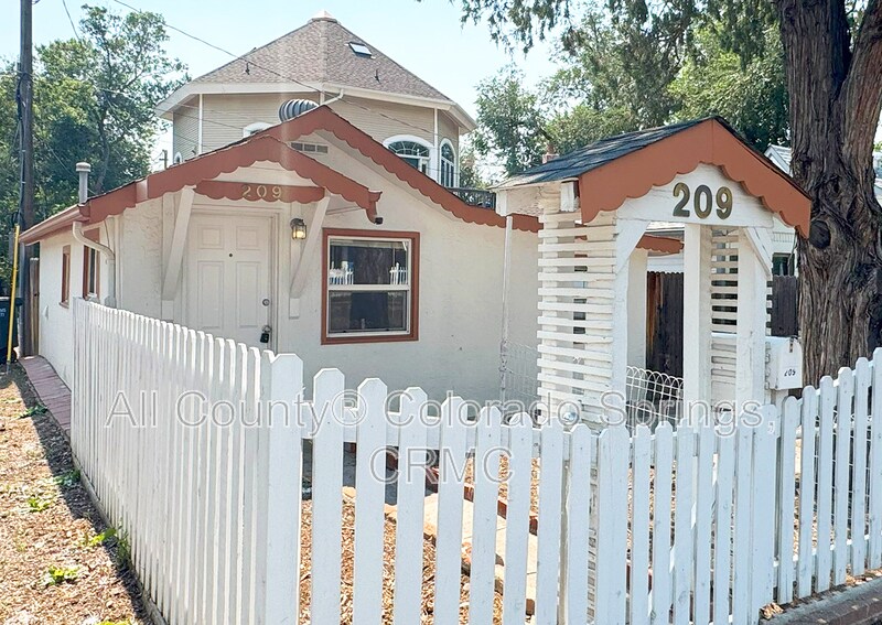 Foto principal - 209 S 25th St