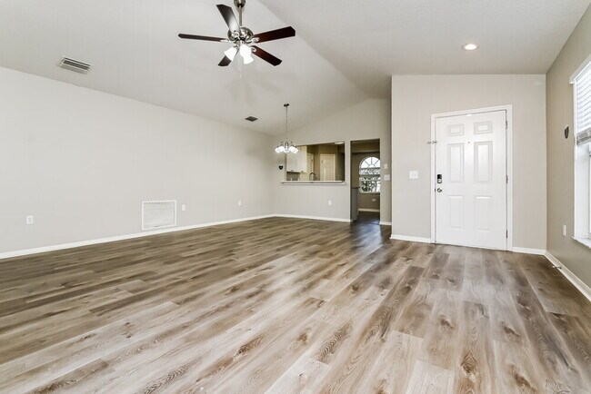 Building Photo - 22804 Richardson Ln