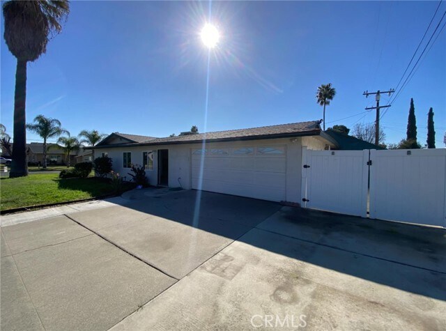 Foto del edificio - 12045 Bayless St