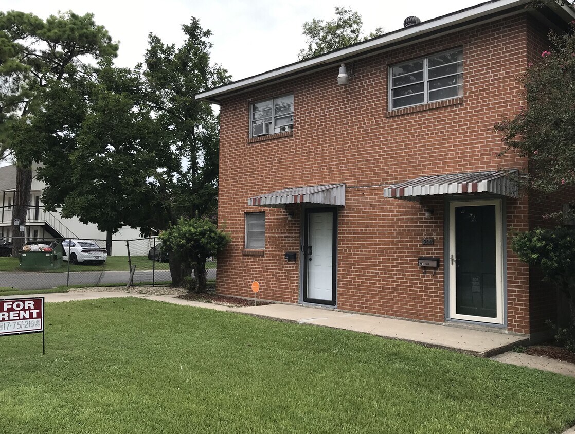 Foto principal - 944 Geranium St