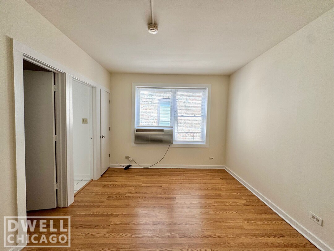 Foto principal - 1844 N Humboldt Blvd