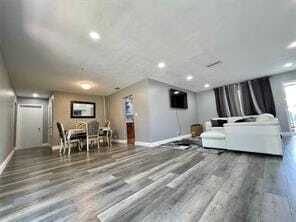 Building Photo - 1478 NE 56th St