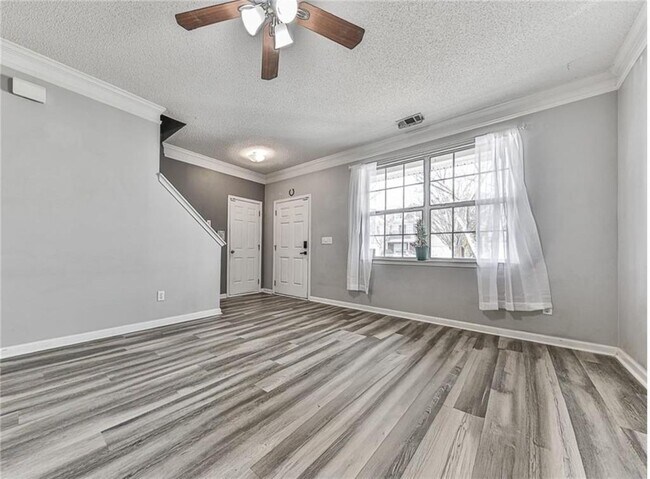 Foto del edificio - 388 Weatherstone Pl