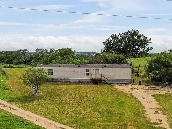 Building Photo - 618 Bylerpool Rd