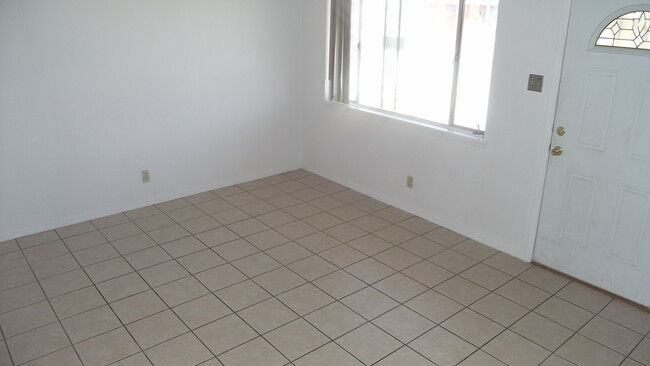 Foto del edificio - Northeast El Paso 3 Bed/2Bath