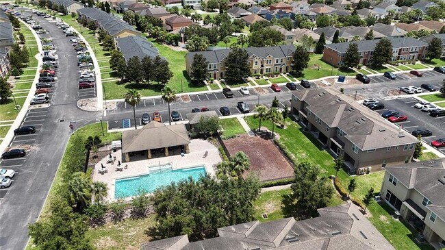 Foto del edificio - 8818 Red Beechwood Ct
