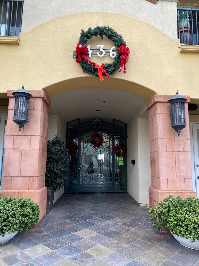 436 Poli St Unit 304, Ventura, CA 93001 Condo for Rent in Ventura, CA