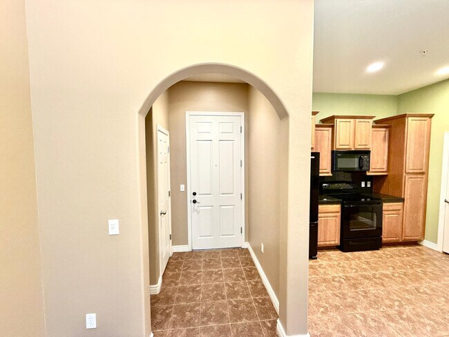 Foto del edificio - 14575 W Mountain View Blvd