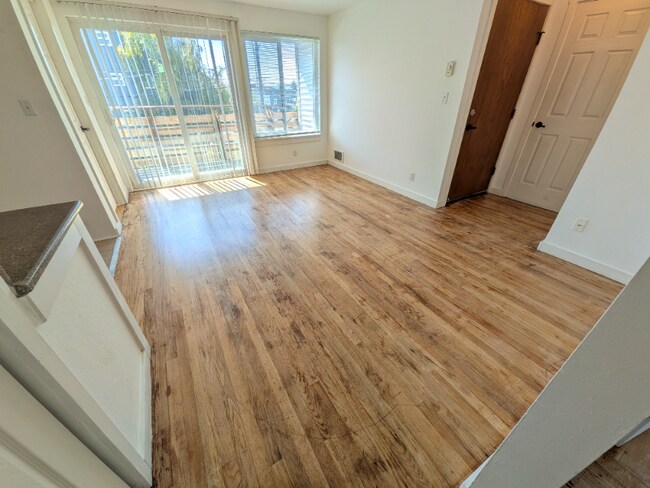 Foto del edificio - 6200 14th Ave NW