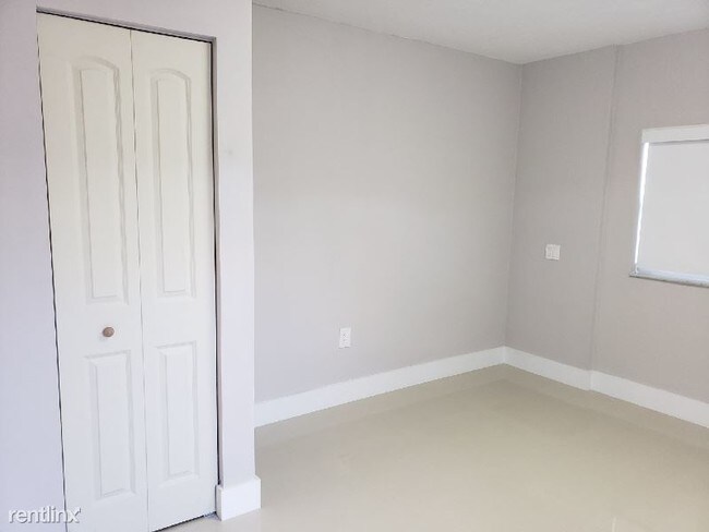 Building Photo - 1 br, 1 bath House - 107 Ave sw 8 st