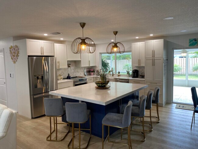 Foto del edificio - 1050 NW 6th Terrace