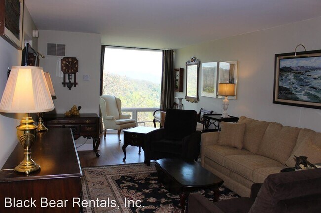 Building Photo - 1 br, 1 bath House - 647 Town Mountain Roa...
