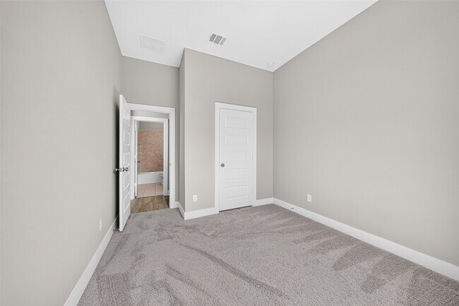 Building Photo - 6026 Churchill Spgs Ln