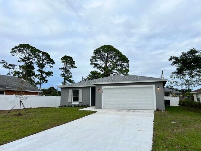 Foto del edificio - 2607 SW Ace Rd
