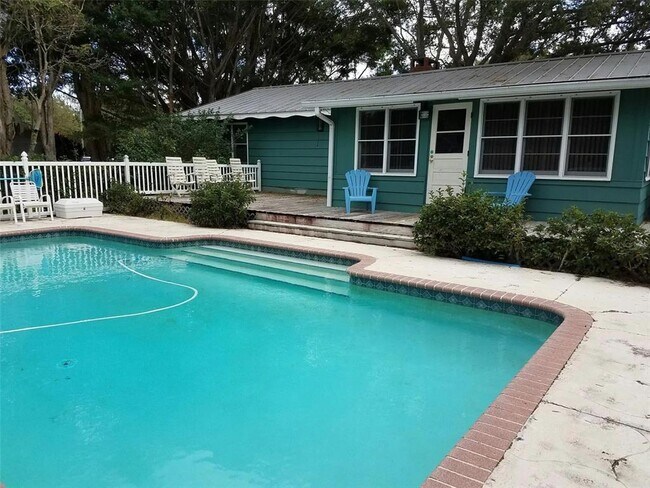 Foto del edificio - 2223 Webber St