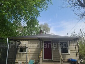 Building Photo - 2107 N Spencer Ave