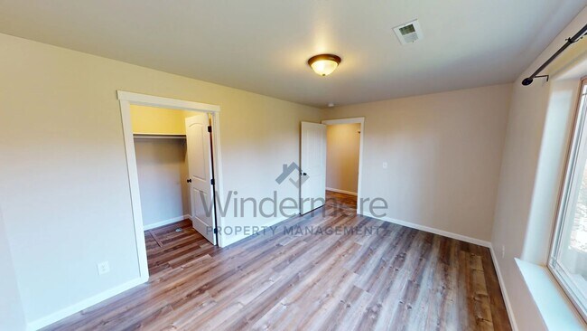 Foto del edificio - Evan41