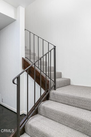 Building Photo - 317 Arlington Dr