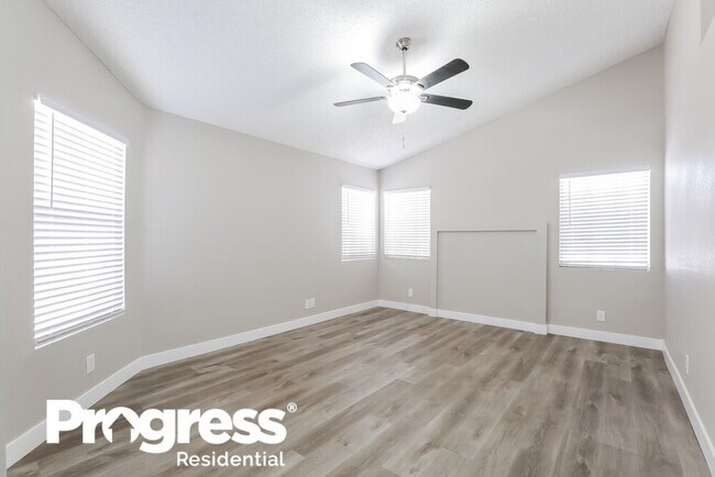 Foto del edificio - 5797 Goodsprings Ct