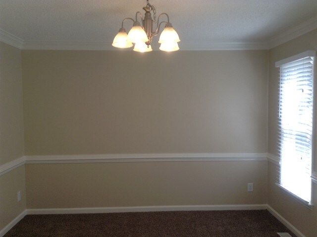 Foto del edificio - 4719 Beech Crest Pl