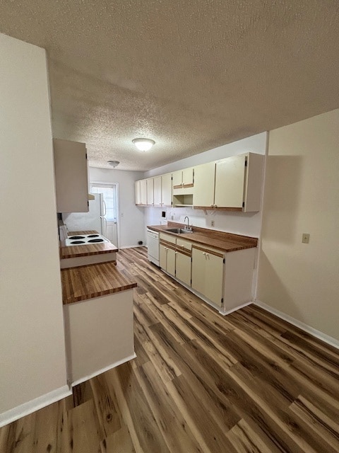 Building Photo - Fresh and Clean