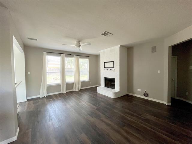 Foto del edificio - 741 Willow Crest Dr