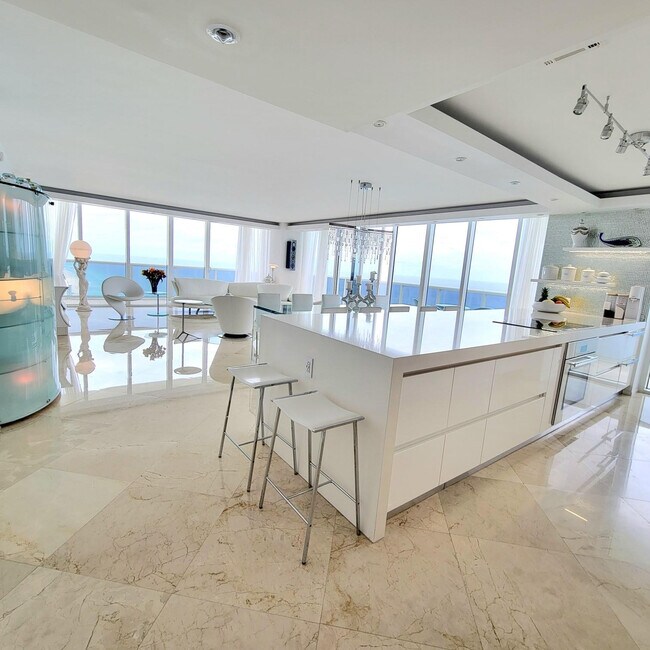 Foto del edificio - 1830 S Ocean Dr