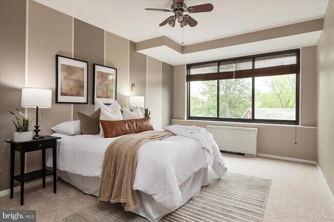 Foto del edificio - 4740 Connecticut Ave NW