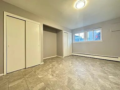 Foto del edificio - 8410 Bustleton Ave