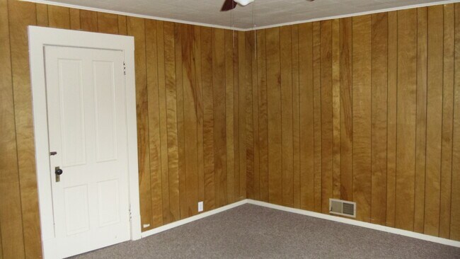 Living room - 1720 Mount Pleasant St