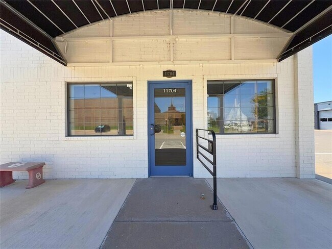 Foto del edificio - 11704 S Western Ave