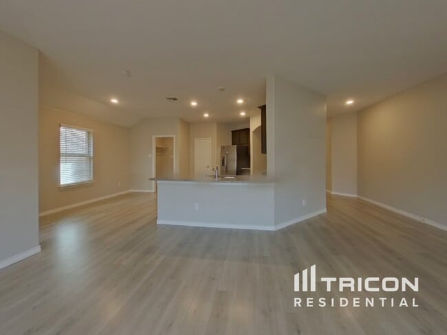 Building Photo - 126 Colony Way