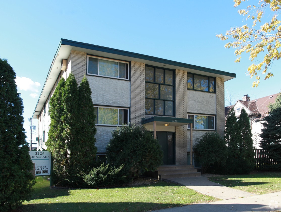 Primary Photo - 3226 Minnehaha Ave
