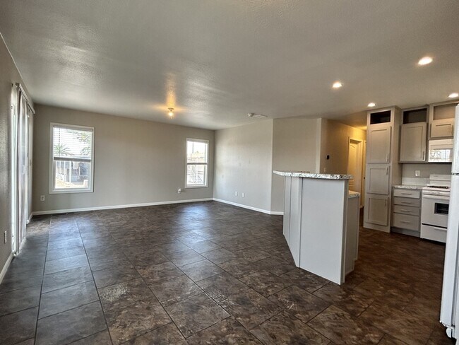 Foto del edificio - 4400 W Missouri Ave