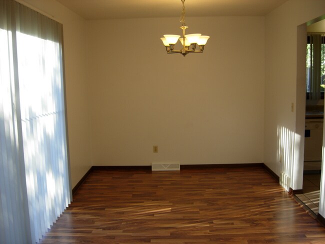 Foto del edificio - 2200 Frisch Rd